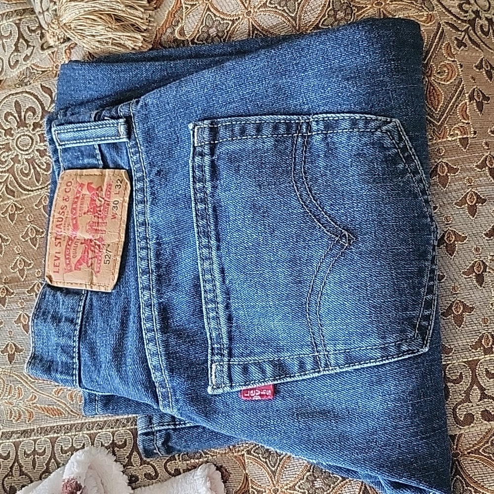 Mens Levis like new